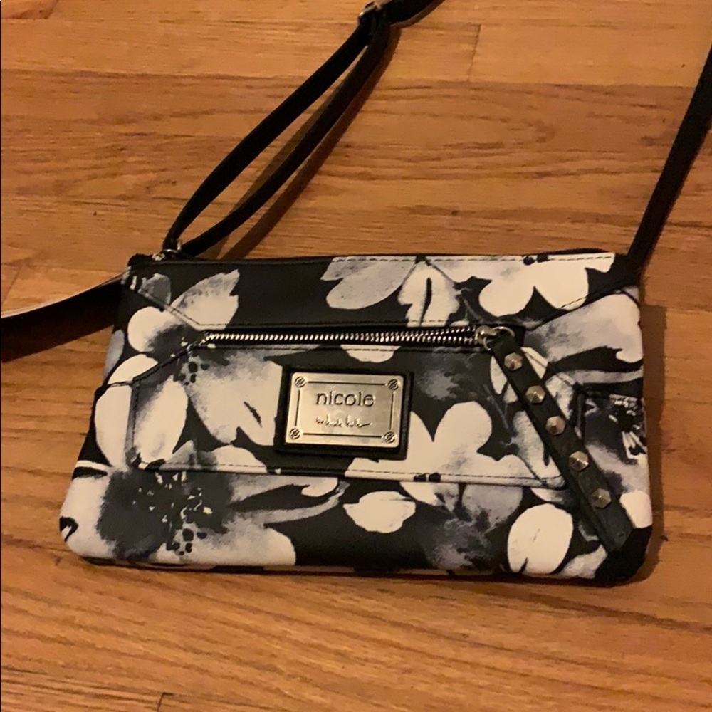 Nicole Miller small purse